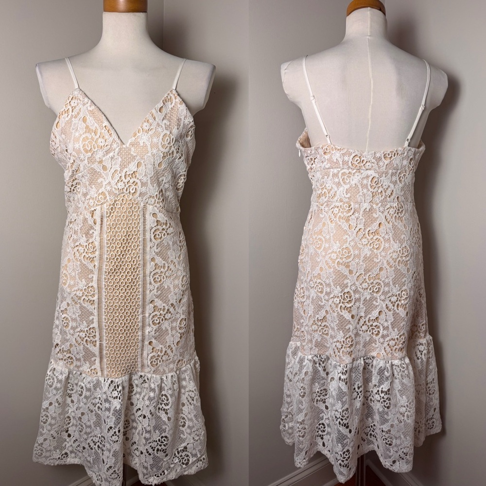ROMEO + JULIET COUTURE Lace Overlay Midi Dress WHITE-CREAM / MEDIUM